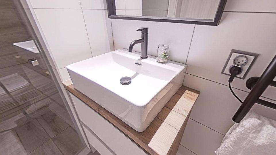 Meszes Apartman Kalocsa Bagian luar foto