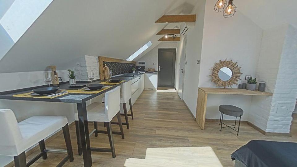 Meszes Apartman Kalocsa Bagian luar foto