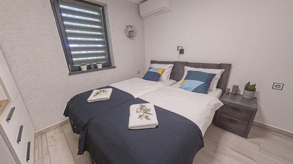 Meszes Apartman Kalocsa Bagian luar foto